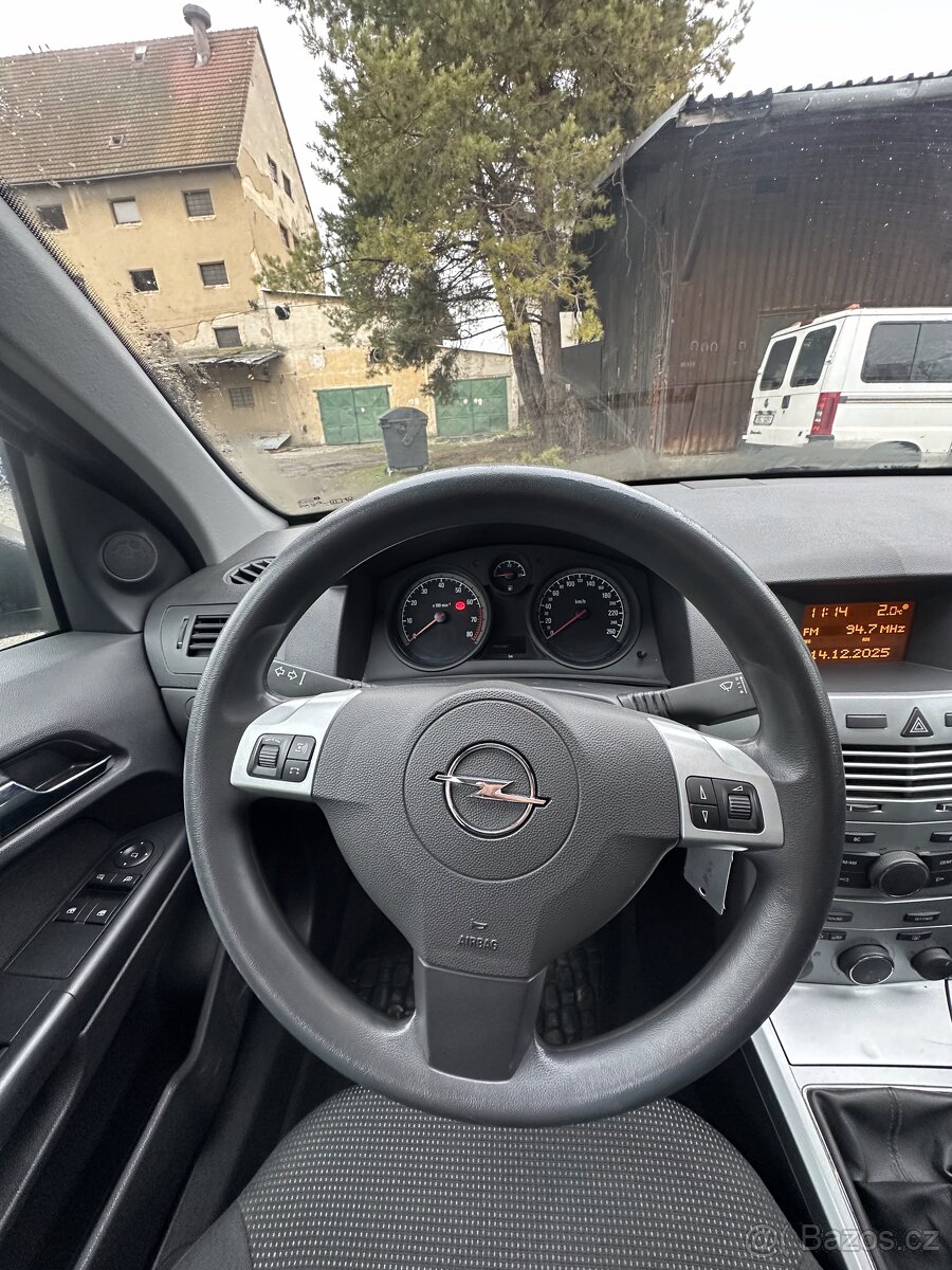 Opel Astra - 11