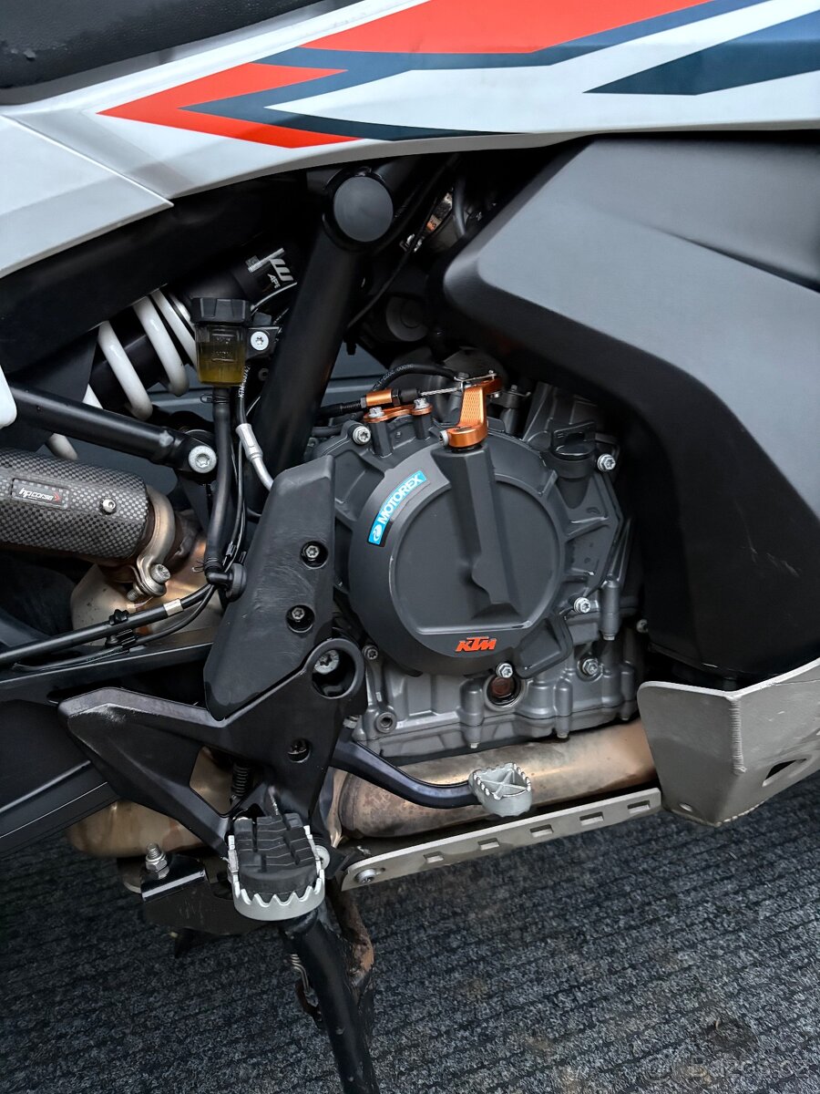 KTM Adventure 890 2023 ABS - 11