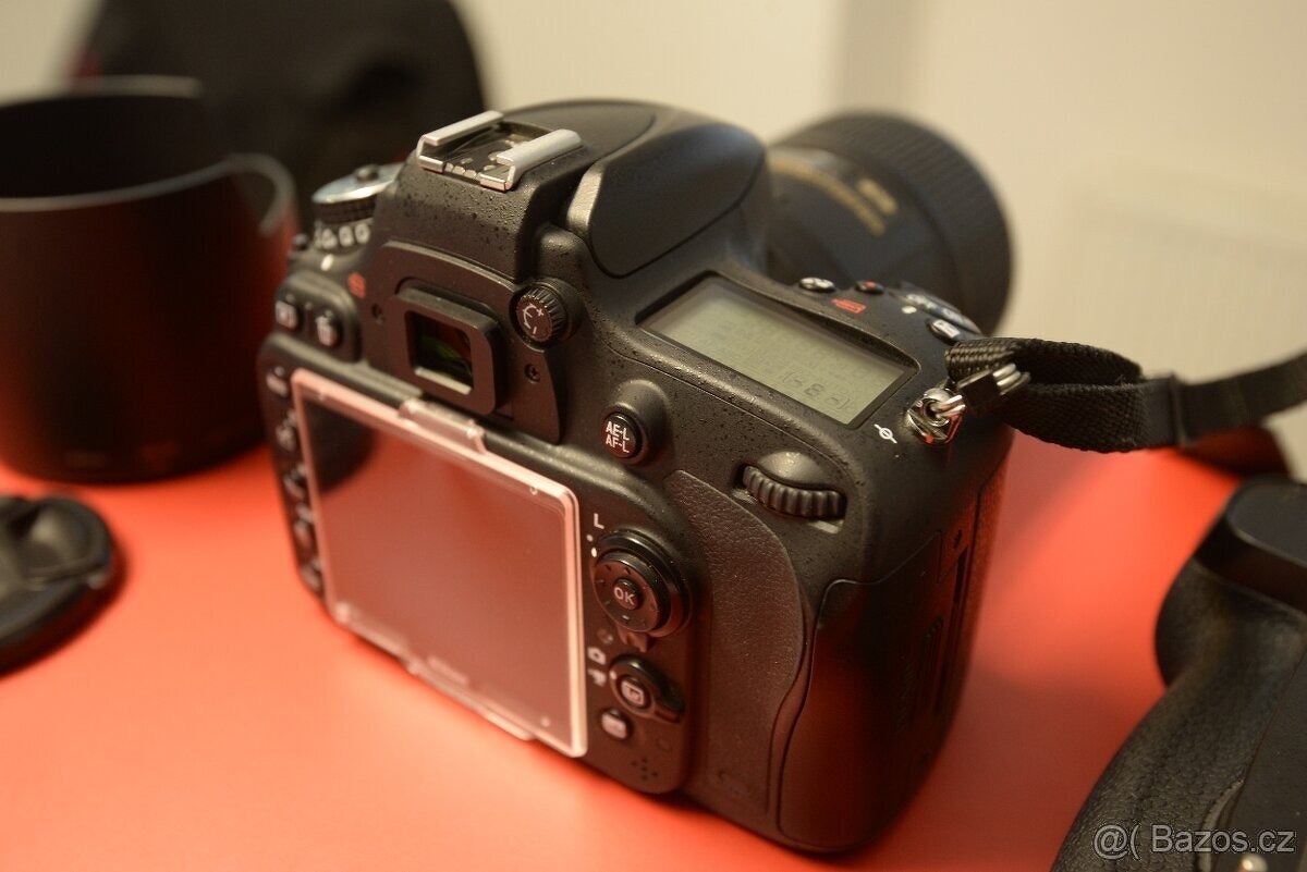 Nikon D610 + 105mm 2,8f VR + battery grip - 11