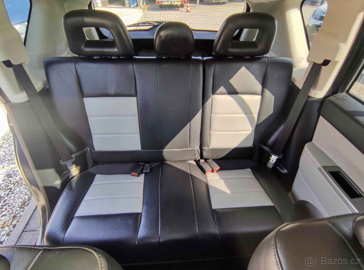 JEEP COMPASS 2.4i VVT LIMITED,4x4,TAŽNÝ,ALU,KLIMATIZACE - 11