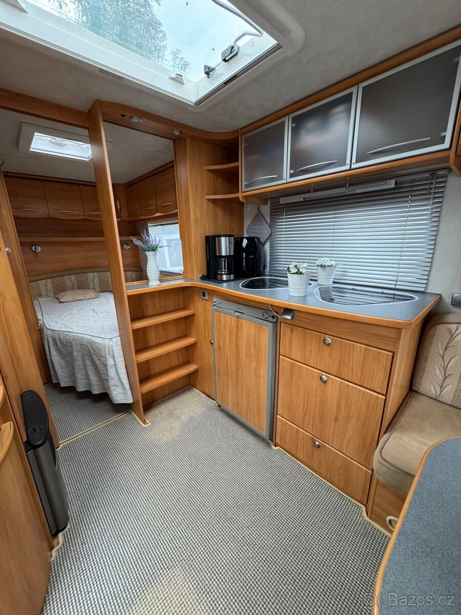 Adria Adora 512UP -mover, předstan - 11