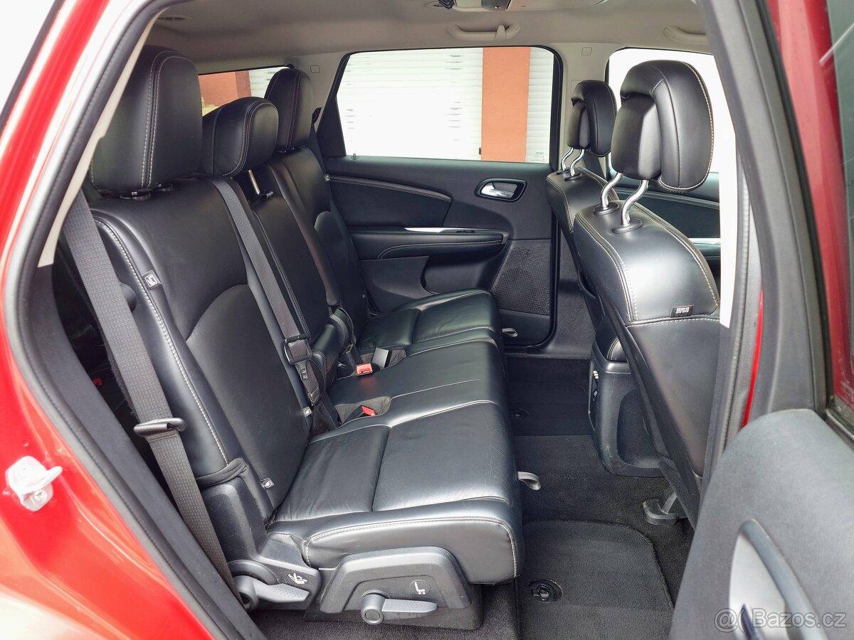 Fiat Freemont 2.0 Multijet Black Code (125kW) - 11