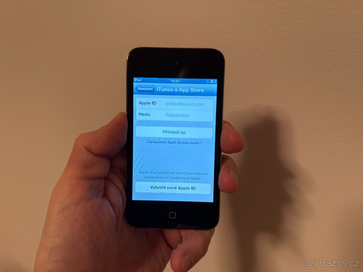 Apple iPod touch 4. generace (32 GB) iOS 6.1.2 - 11