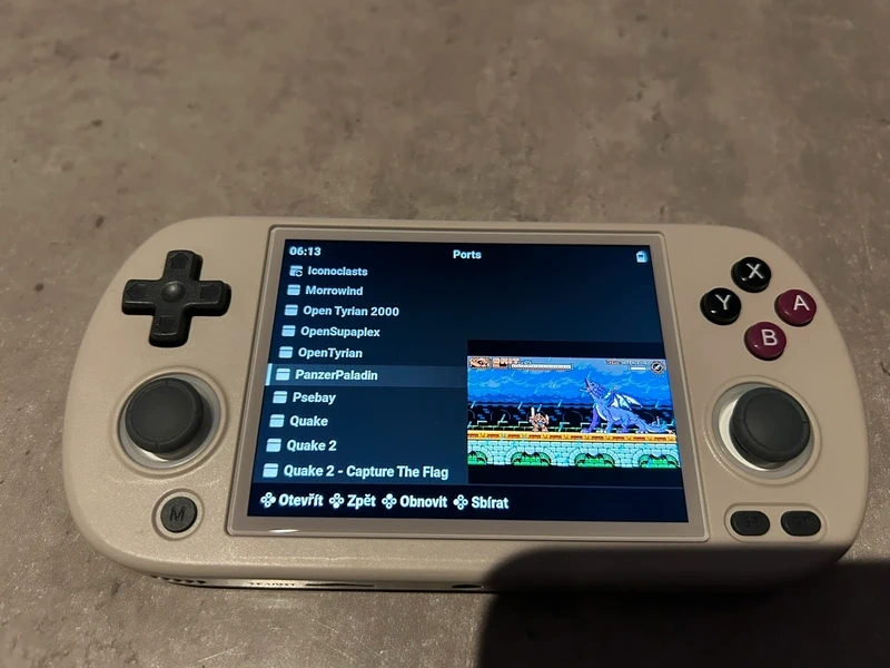 Handheld konzole Anbernic RG40XX H - 11