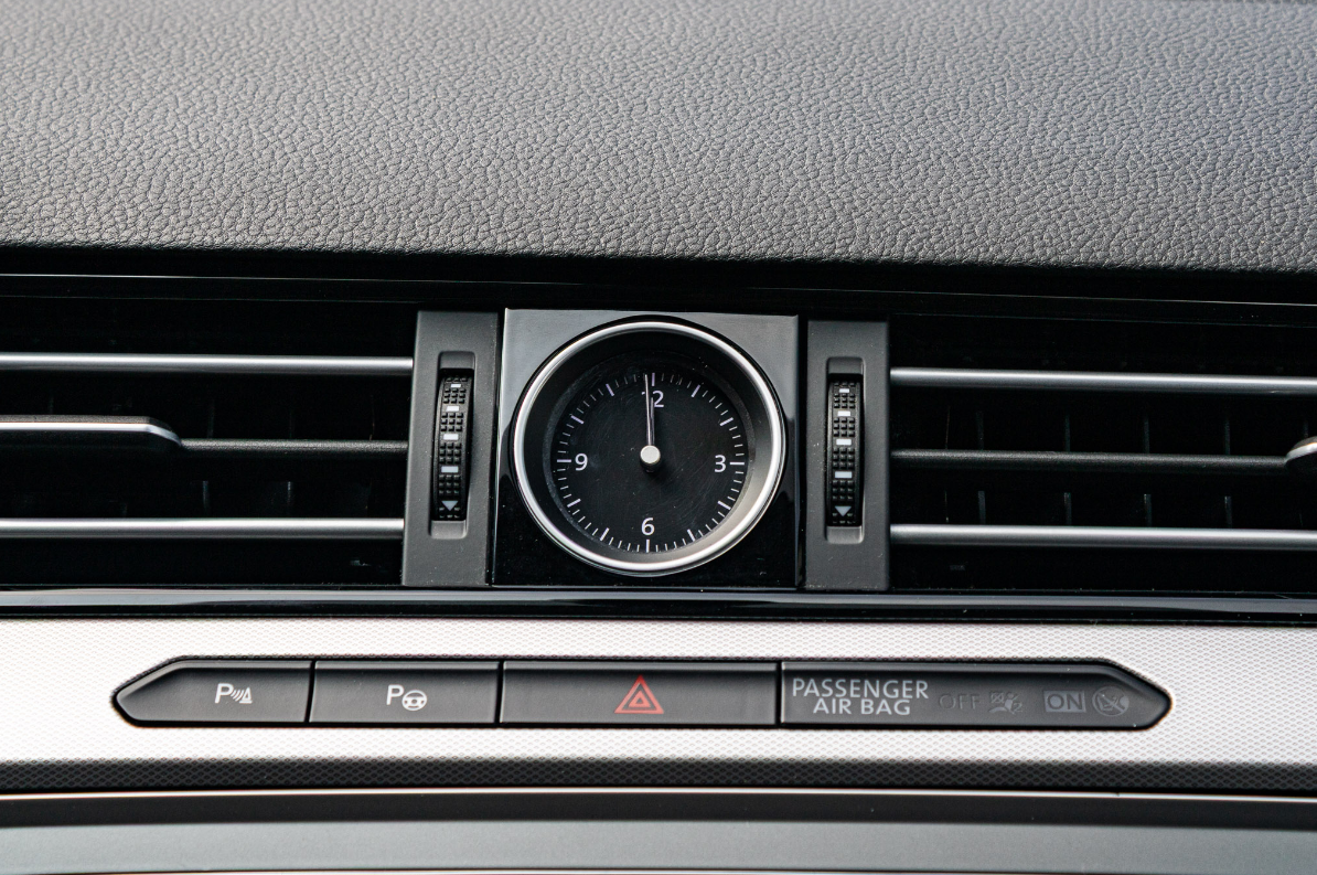 Volkswagen Passat DSG 1,6 TDI 88kW / Masáž / LED svetlá / - 11