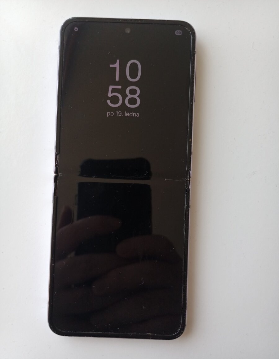Samsung Galaxy Z Flip 4 - 11