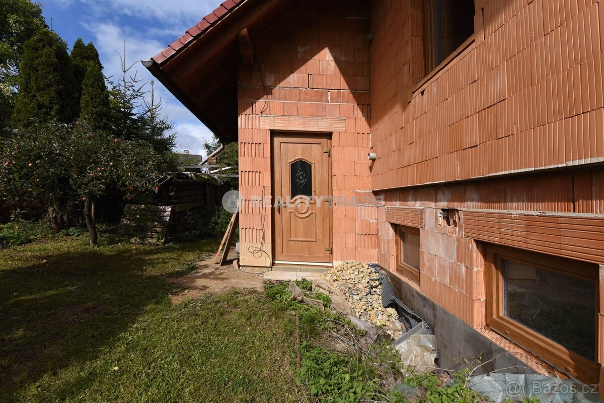 PRODEJ HRUBÉ STAVBY RODINNÉHO DOMU 281 M2, NA POZEMKU 534 M2 - 11