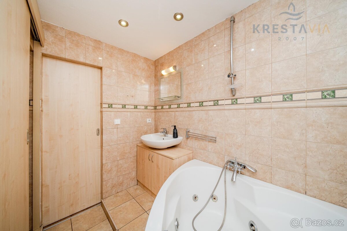 Byt 2+1 s balkónem, os.vl., Vršovců, Ostrava Mar. Hory - 11