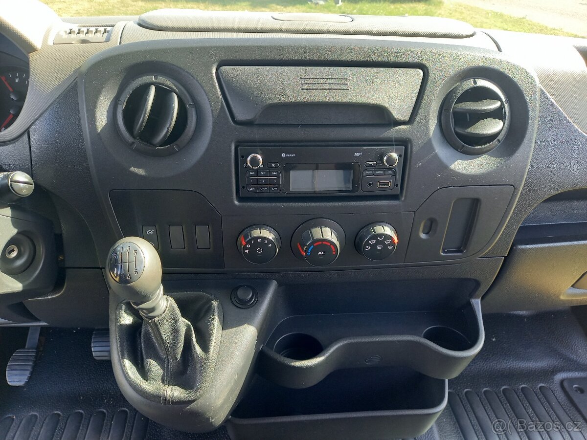 Prodam Renault master 92kw 7míst - 11
