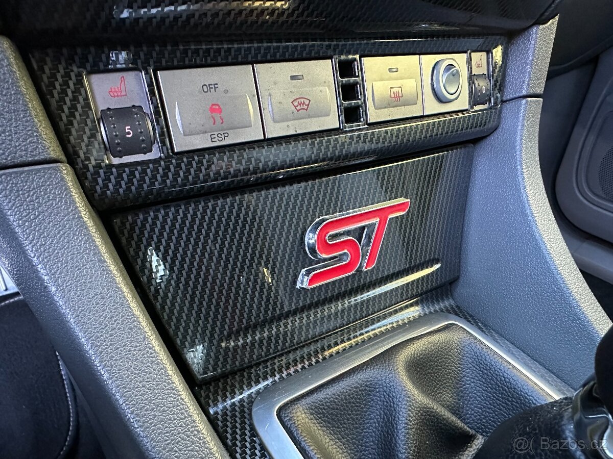 Ford Focus ST MK2 2.5T/166kW r.v.2010 - 11