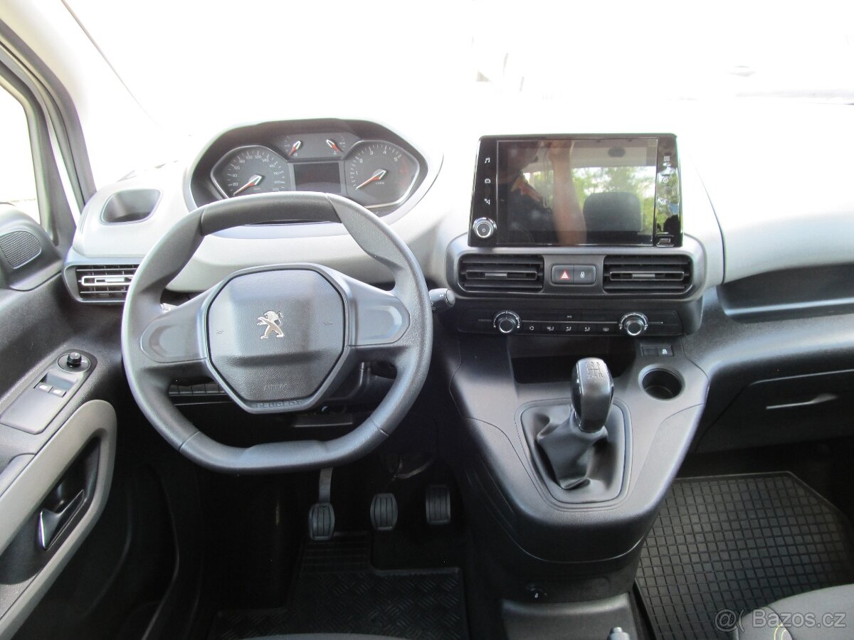 Peugeot Rifter 1.5 BlueHDi 5 míst ČR 1.maj - 11