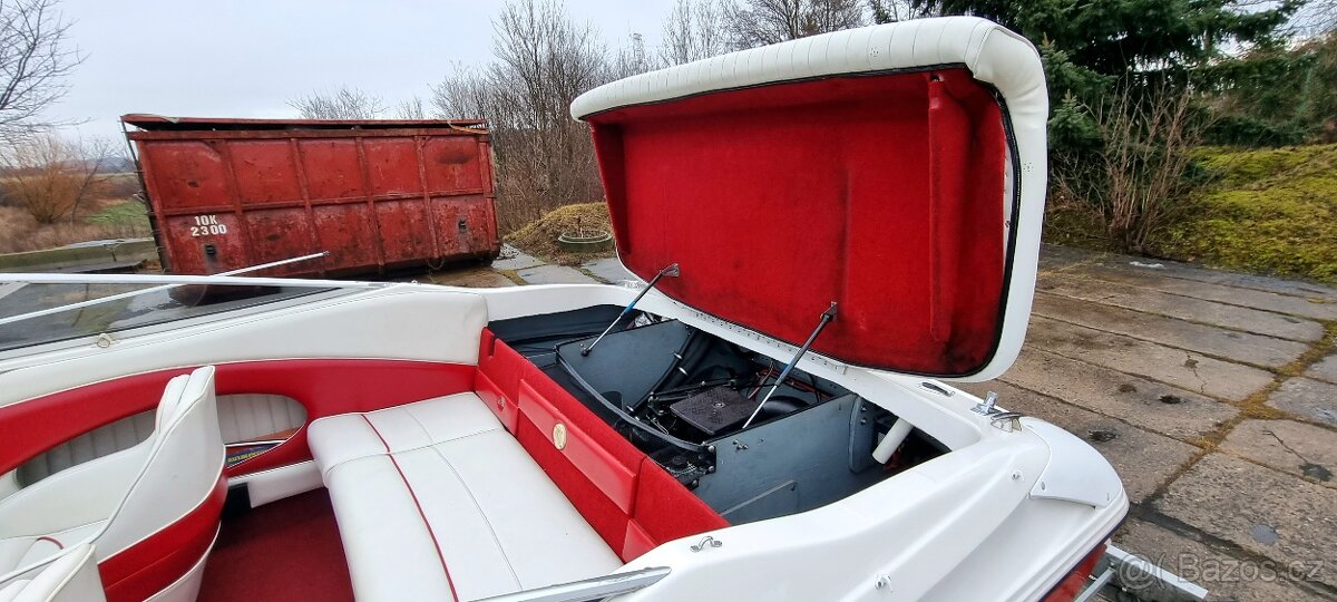 Bayliner 1851SS Capri motorový člun - 11