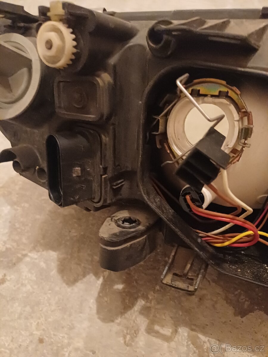 Přední levé světla Škoda Fabia - 11