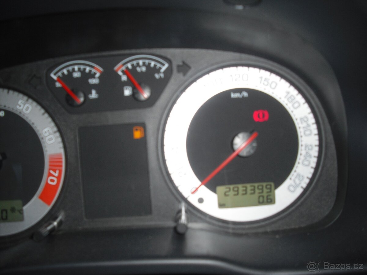 Skoda Octavia 1.8 T RS1 Kombi - 11