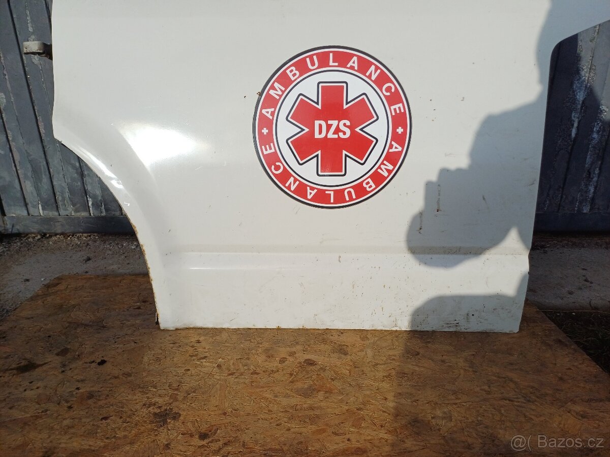 Levé přední dveře Volkswagen T5 - 11