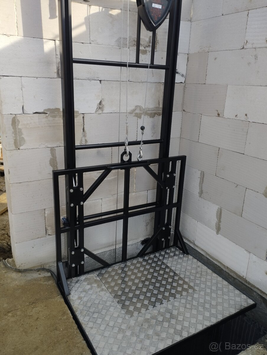 Plošinový výtah ke zdi vrátek zvedák - 11