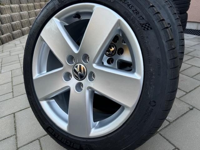Orig.ALU sada r17 VW PASSAT B7,B8 5ks+zánovní MICHELIN - 11