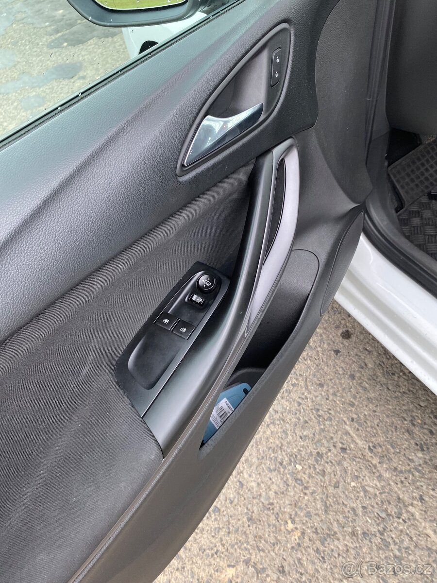 Astra k combi 1,6 cdti, 81 kw, cz - 11