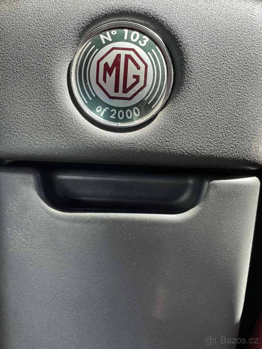 MG F 1.8i - 11