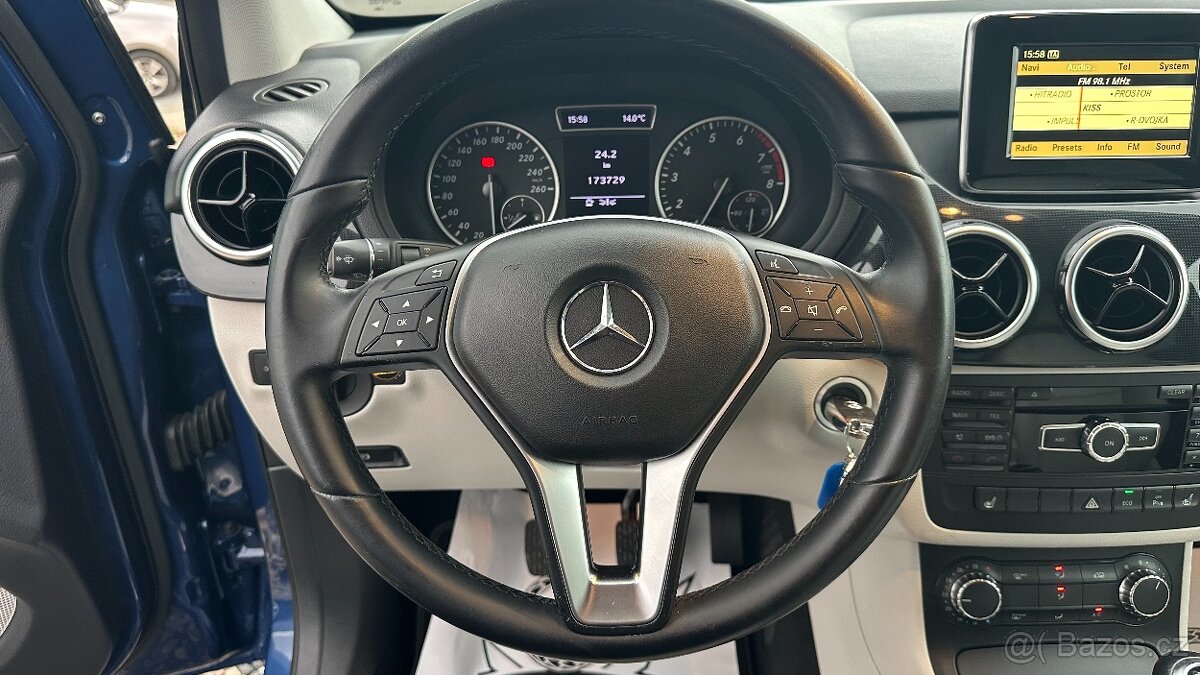 Mercedes-Benz B200i 115kW ALU,Kůže,PDC - 11