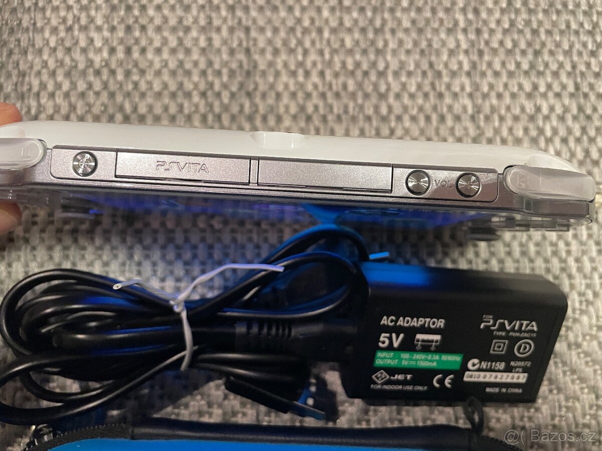 PS VITA PCH-1001 - OLED biela - 11