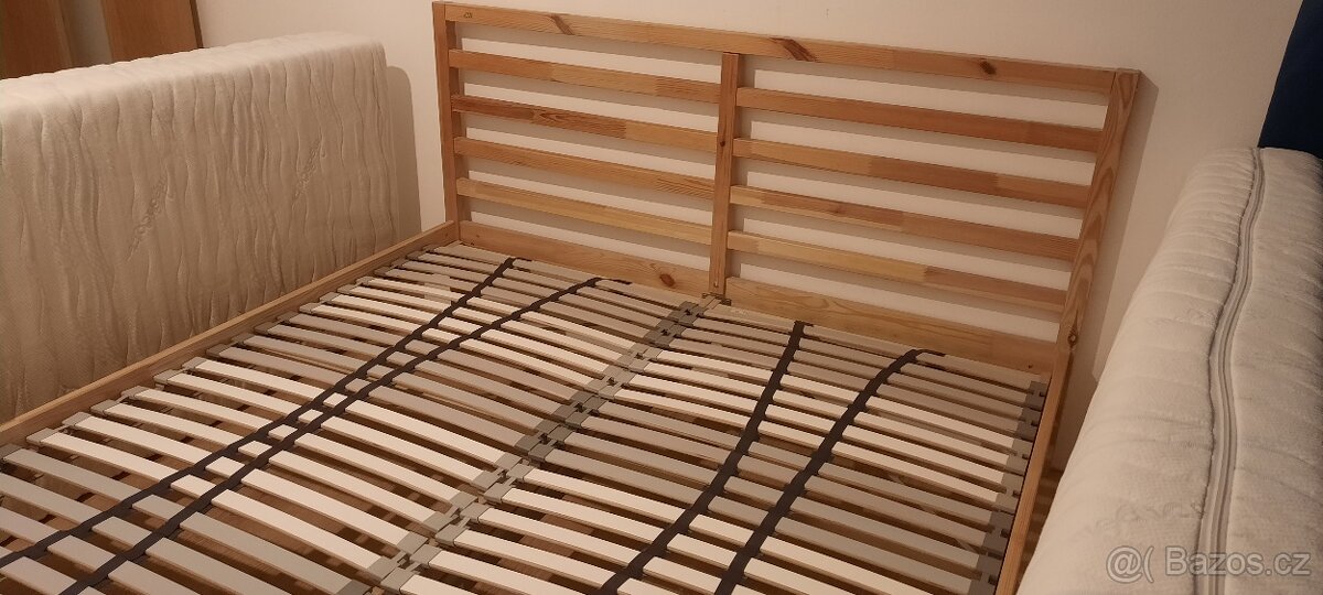 Postel IKEA Tarva 160 x 200 cm s roštem a dvěma matracemi - 11