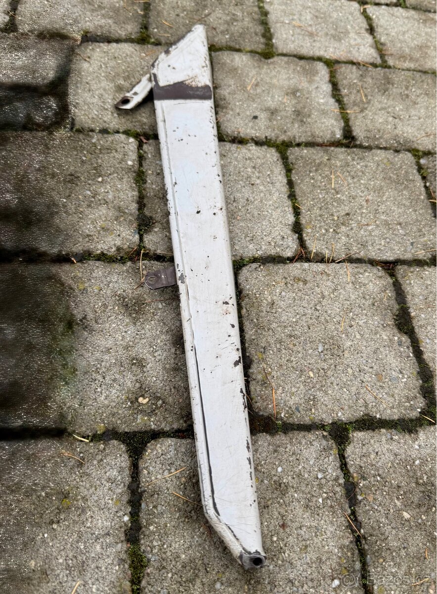 Jawa 50 pionýr, mustang - kryty řetězu - 11