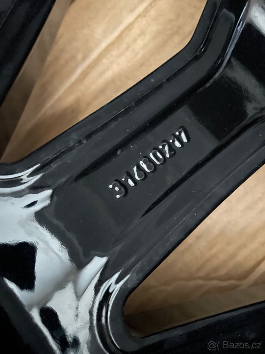 Original alu Volvo XC90 II r20 + Conti 275/45/20 - 11