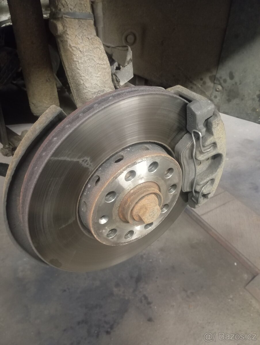 Passat b5.5 náhradní díly - 11