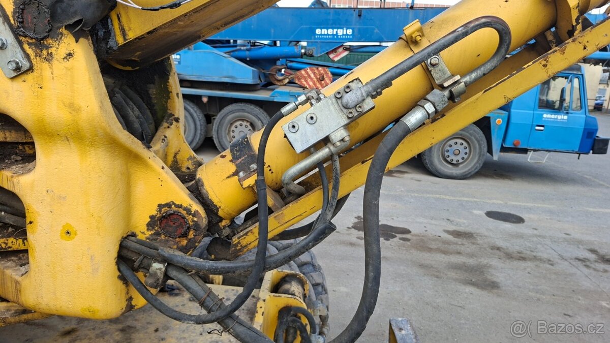 KOMATSU PW 110 - 11