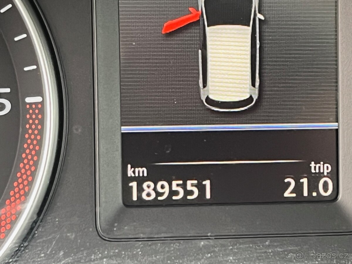 Volkswagen Touran 2.0 TDI 125kW Highline DSG tažné - 11