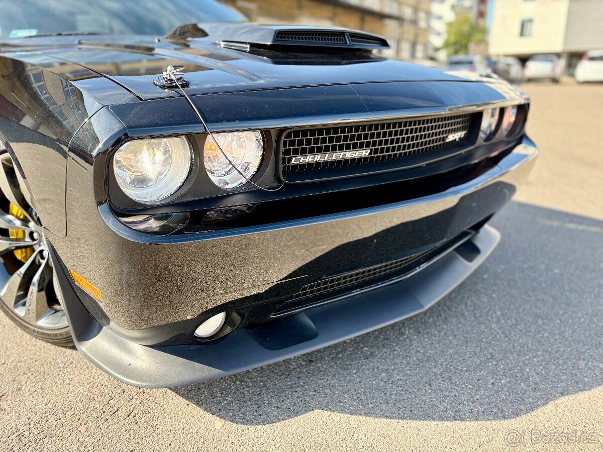 2013 Dodge Challenger SRT8 | MANUÁL | 74.000km | 392 HEMI - 11