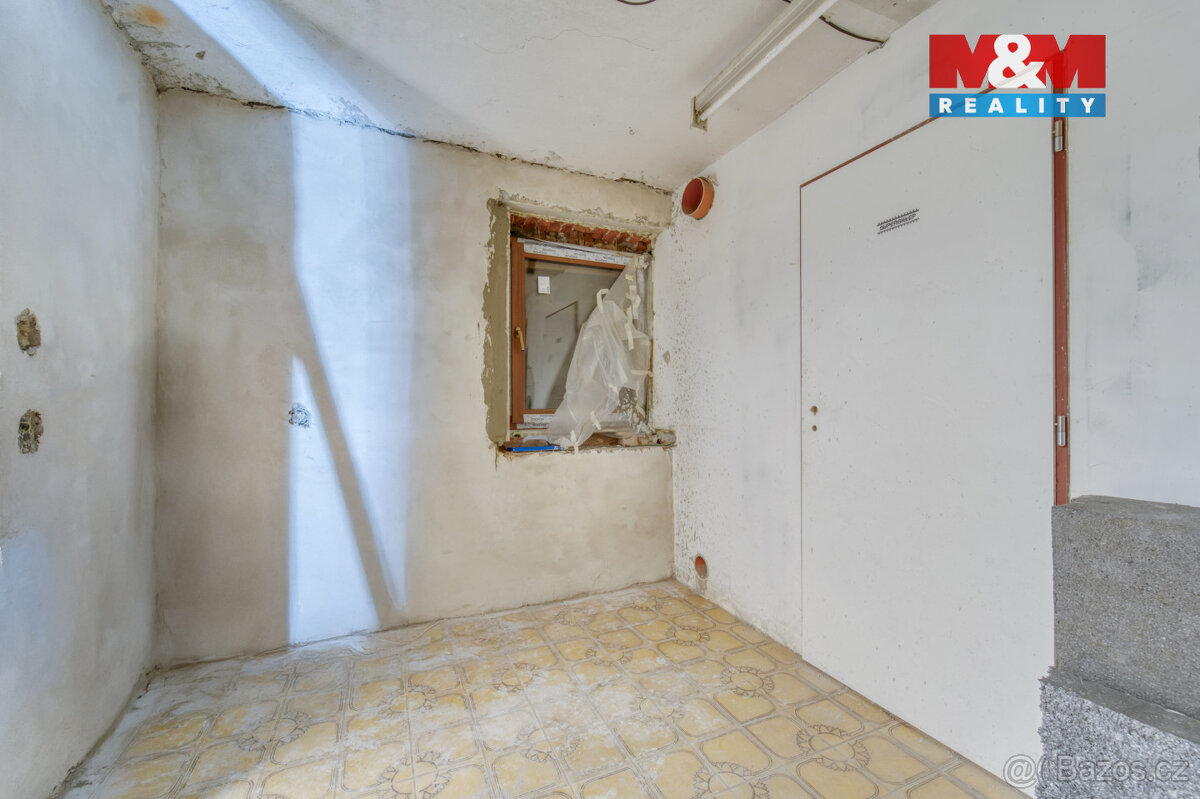 Prodej rodinného domu, 290 m², Sadov - 11