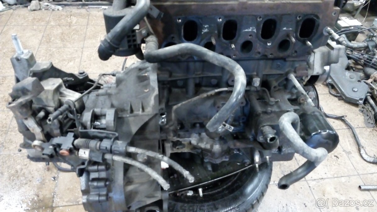 Ford Focus 1,8TDCI 74kW, r.v. 2003 - náhradní díly - 11