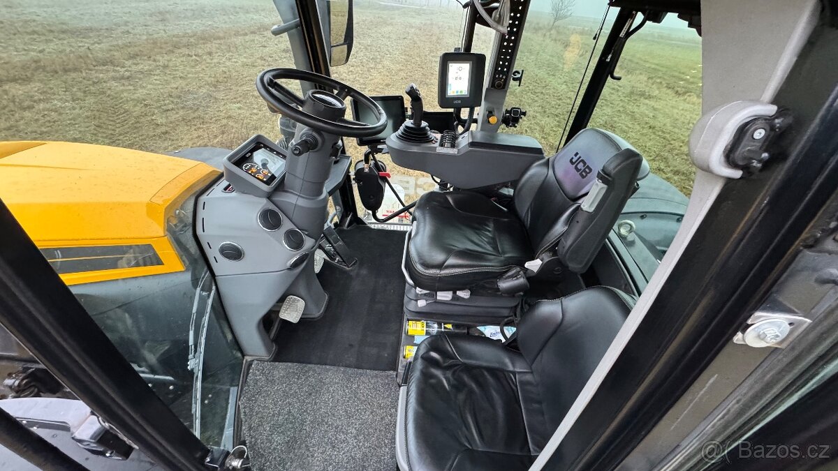 JCB Fastrac 4220 Stage v - 11
