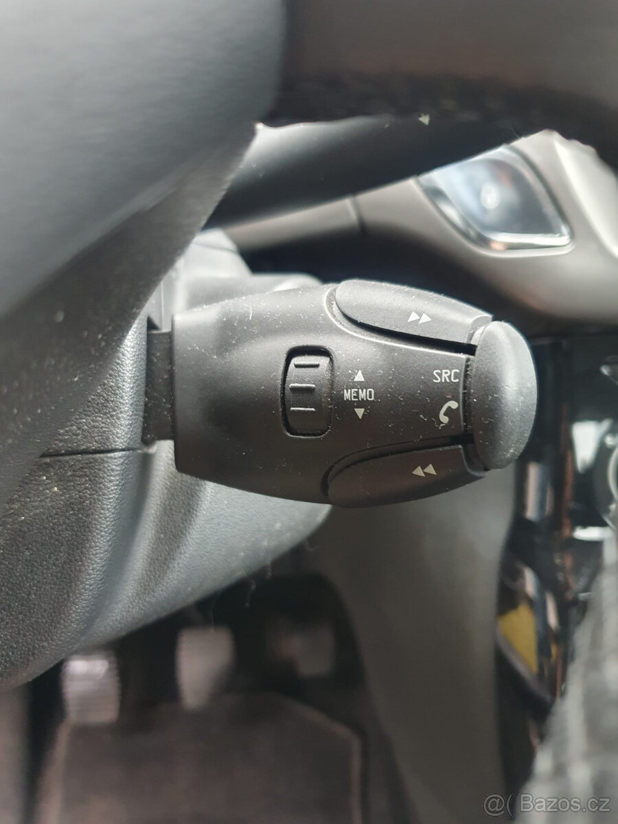 Citroen C3 1,2 i - NOVÉ ROZVODY - ZIMNÍ KOLA - 11