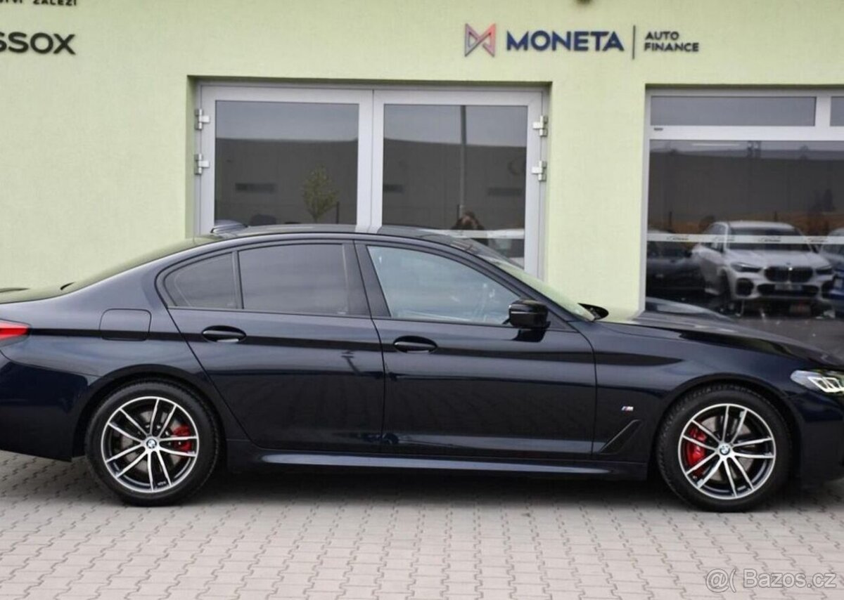 BMW Řada 5 520i M-SPORT 1M ČR - 11