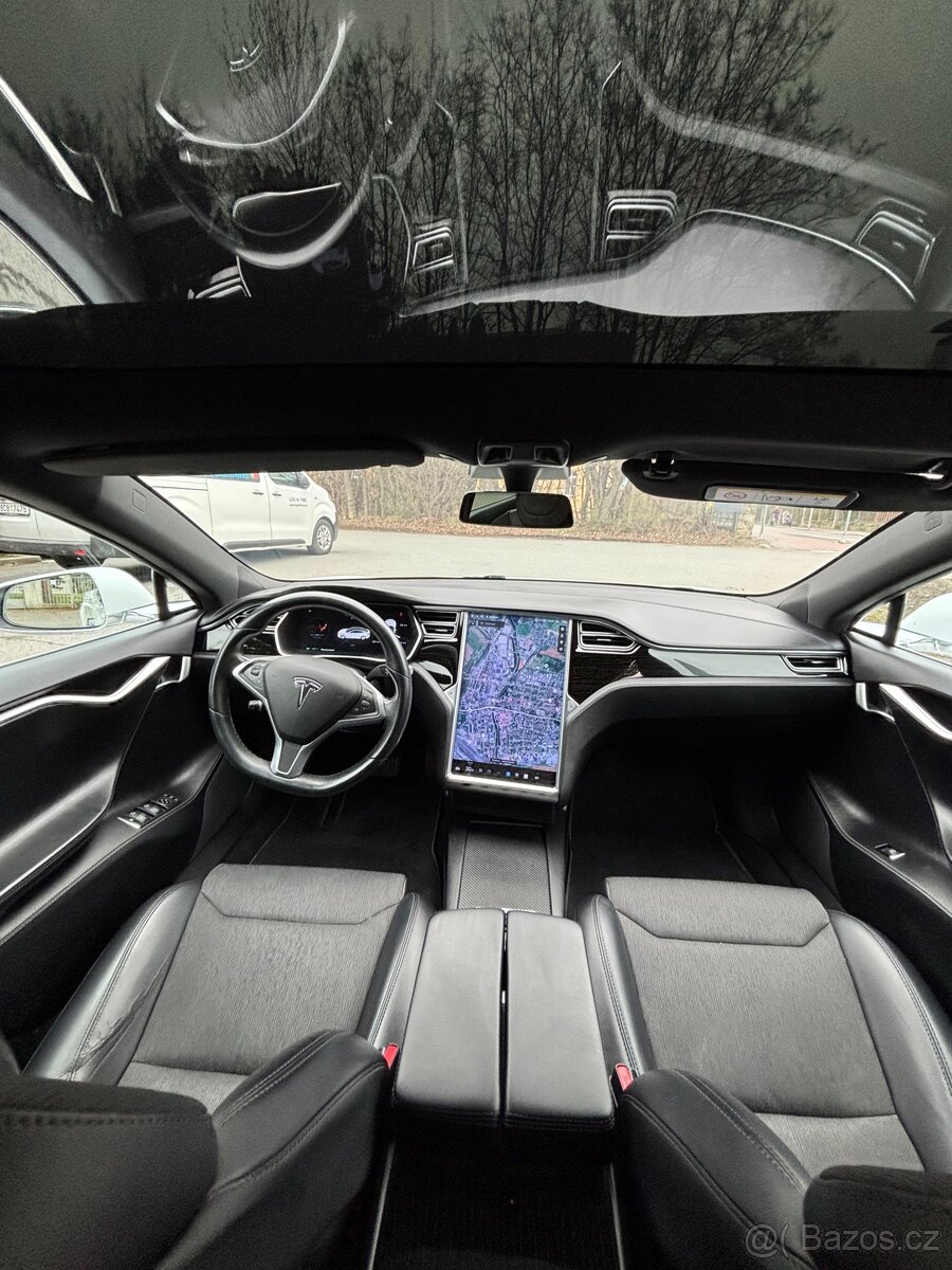Tesla model S 75D - 11