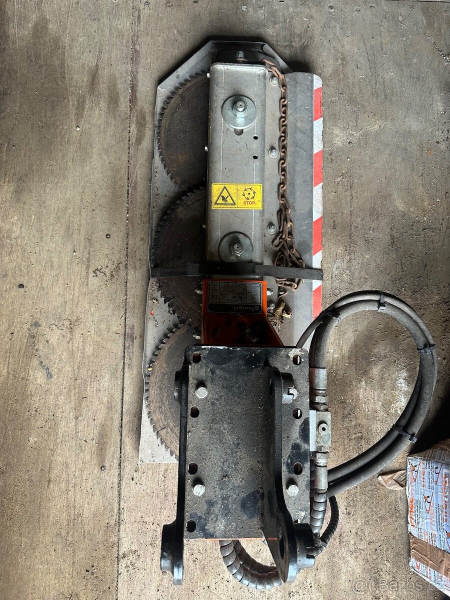 Prodám traktor Zetor 7745 s příkopovým mulčovačem - 11