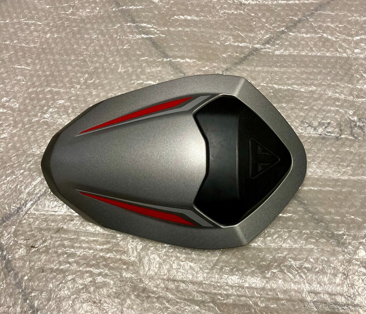 Kryt sedla Triumph - 11
