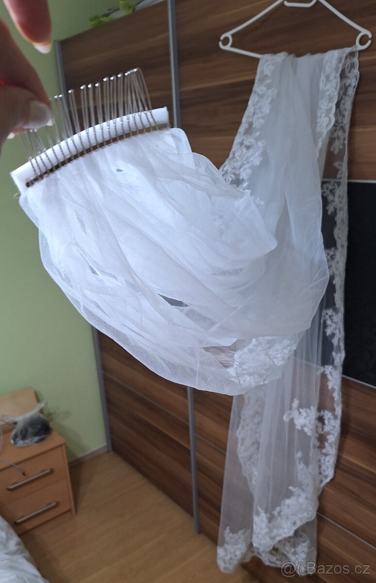 Svatební šaty + závoj - 11