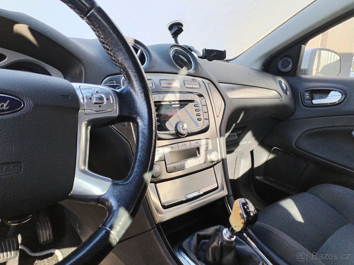 Ford Mondeo-na ND - 11