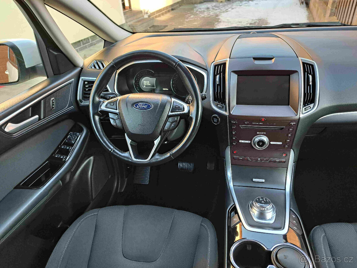 Ford S-max 2,0 D EcoBlue automat TITANIUM - 1834 - 11