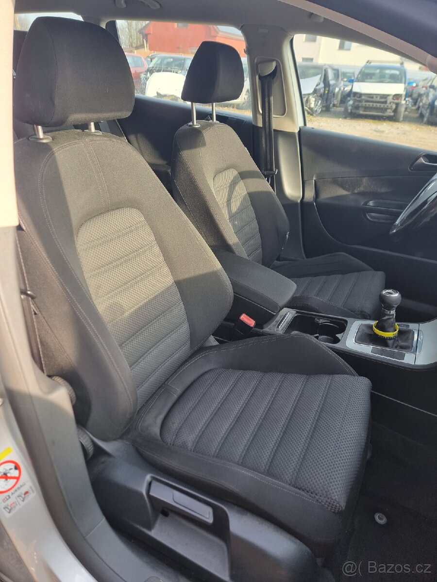 Dily Volkswagen Passat B6 combi - 11