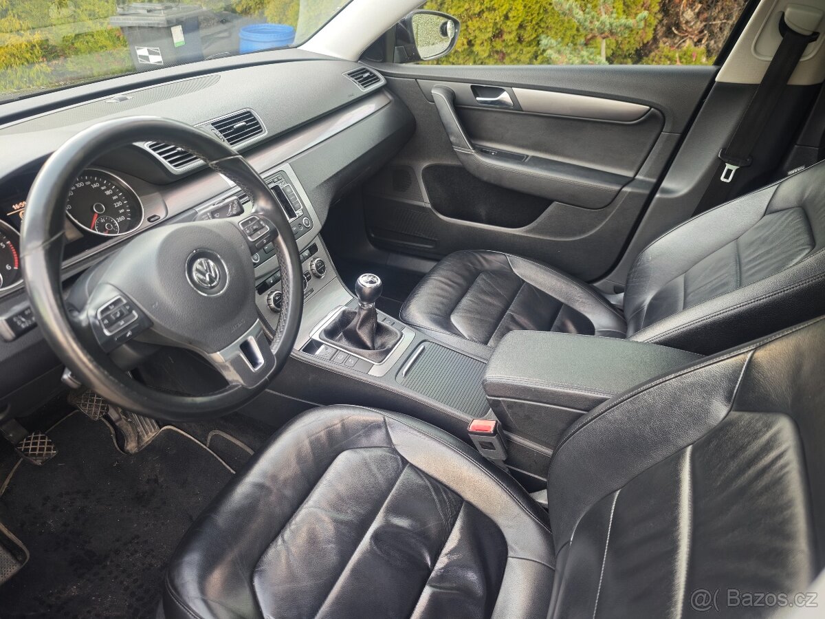 VW PASSAT B7 2.0 TDI Bluemotion - 11