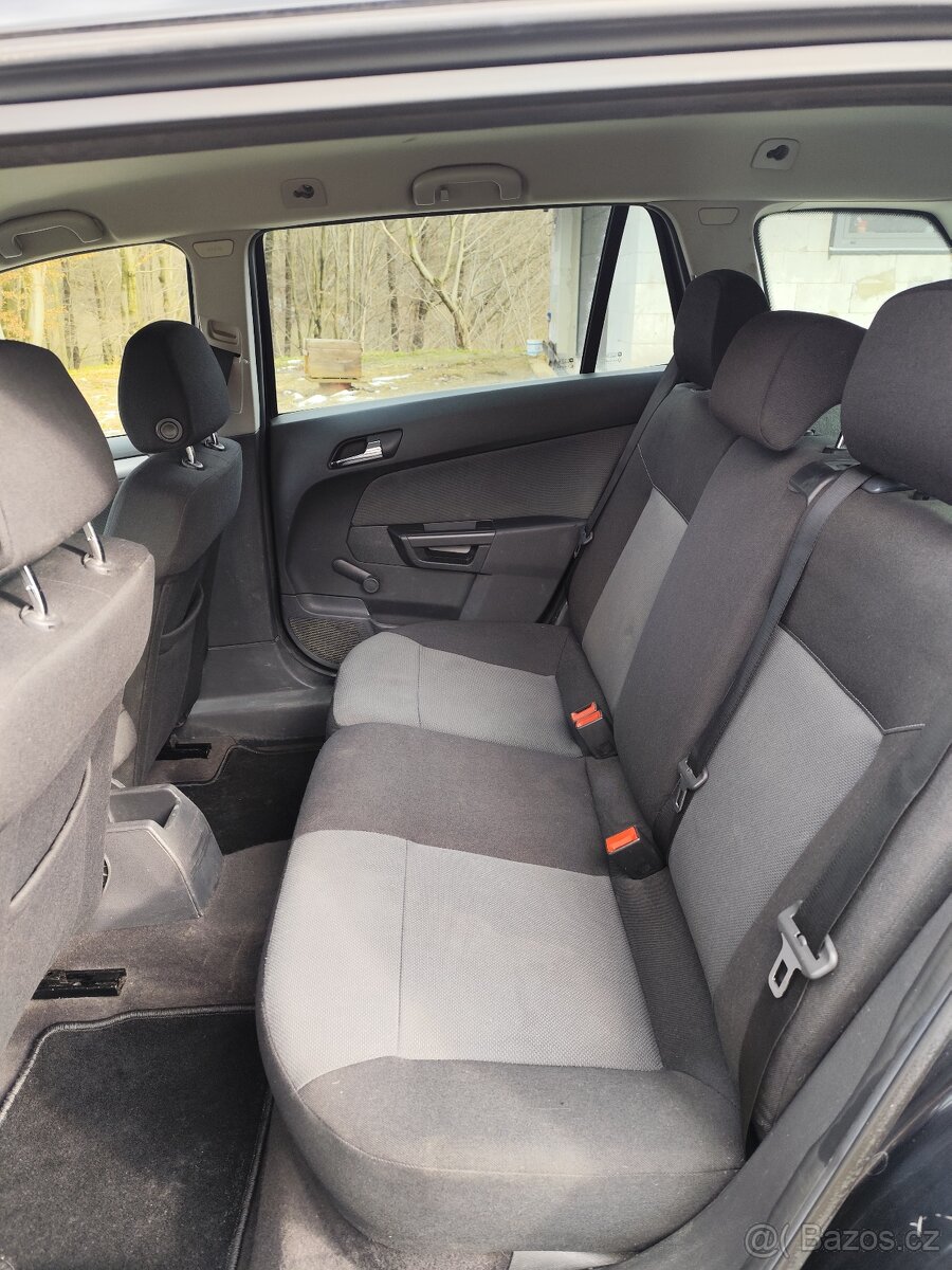 Opel Astra Caravan 1.6 - 11