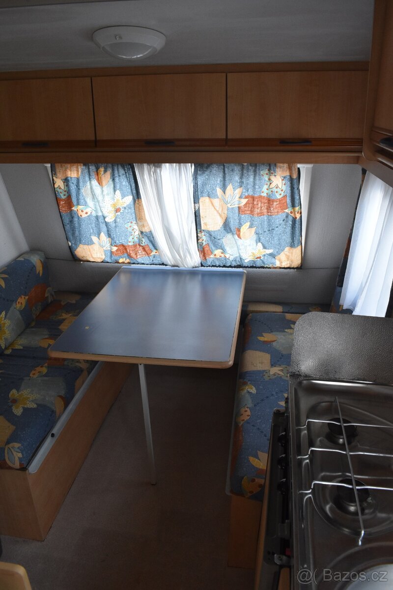 Obytný přívěs Caravelair Silver 390 - 11