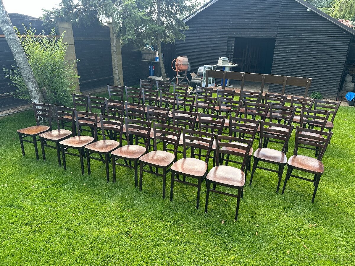 Židle TON, masivní stoly a lavice ze smrkového dřeva - 11