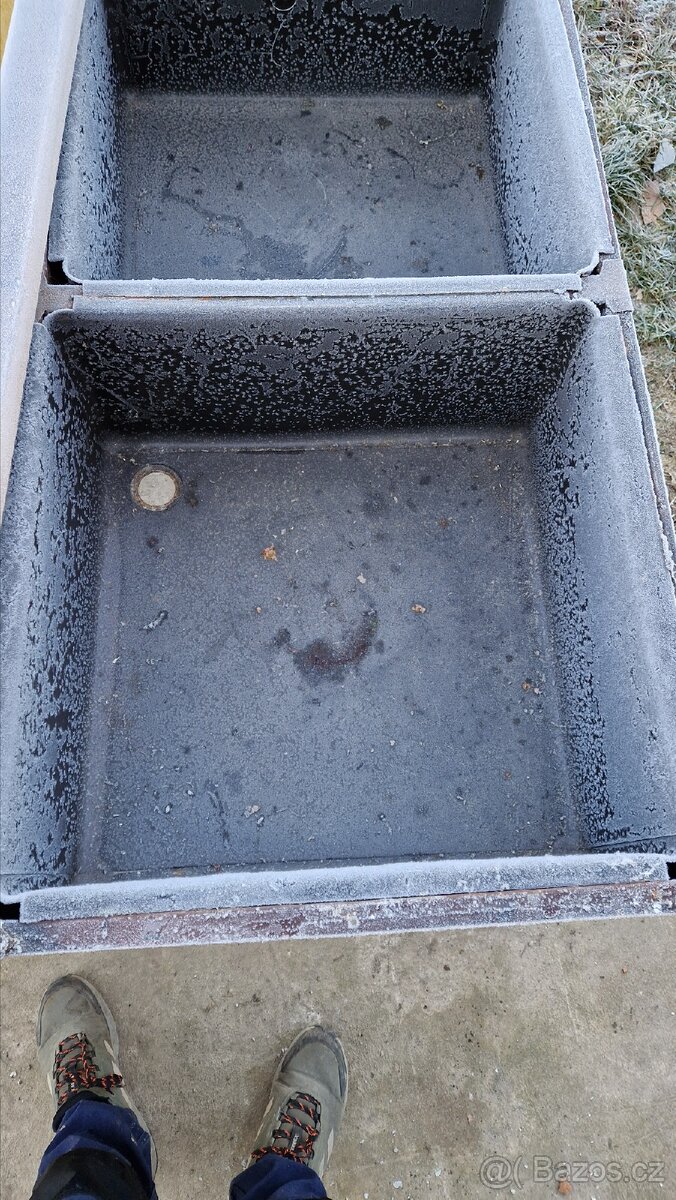 Mycí stůl starší 3x - 11