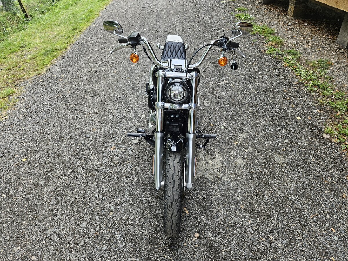 HARLEY DAVIDSON FXST SOFTAIL STANDARD 2023 najeto1082km107cu - 11